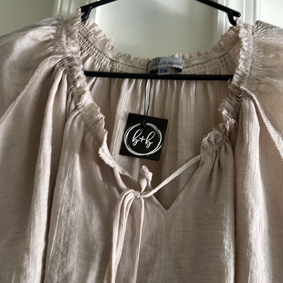 Top - Picture 3 of 5